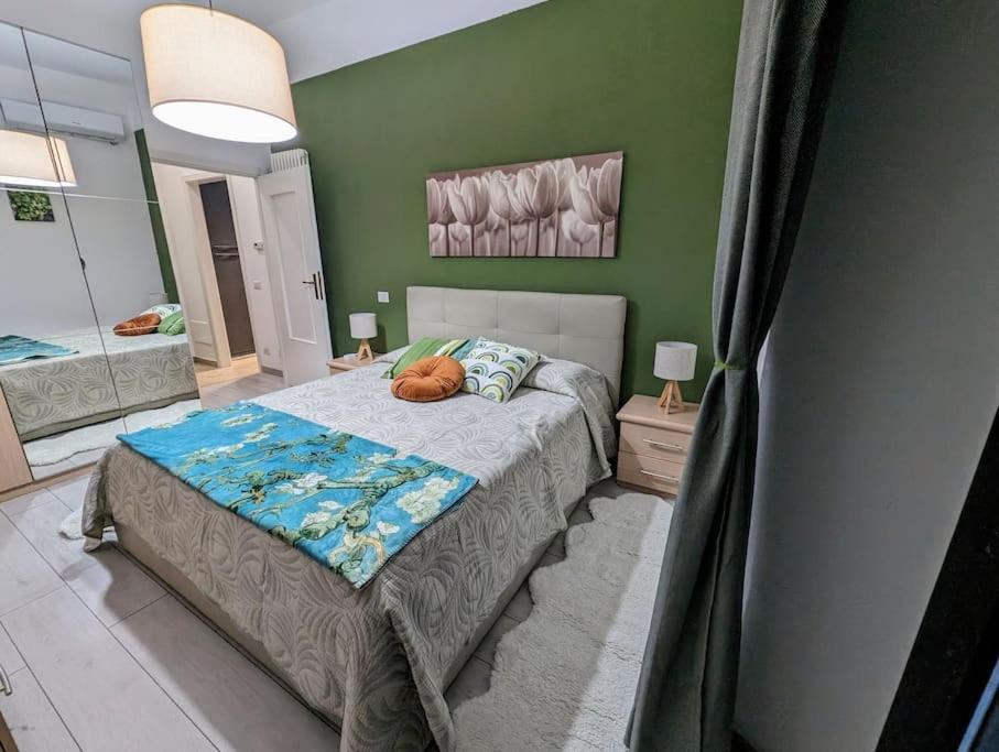Bright Flat Just 10 Minutes From The City Centre Como Exteriér fotografie